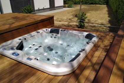 Masažni bazeni Contactum 3 Masažni bazen (jacuzzi) Contactum